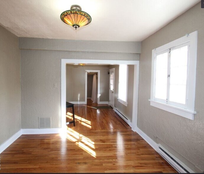 Building Photo - 408 Harrison St