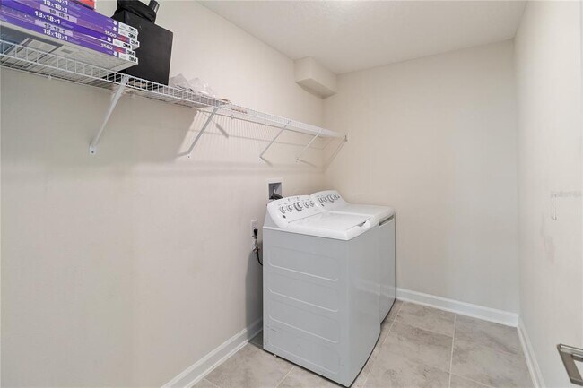 Building Photo - 11352 Satire St