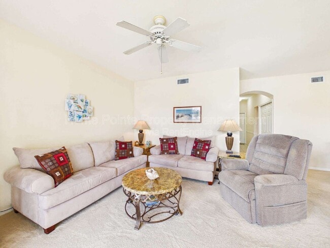 Building Photo - 20611 Country Creek Dr
