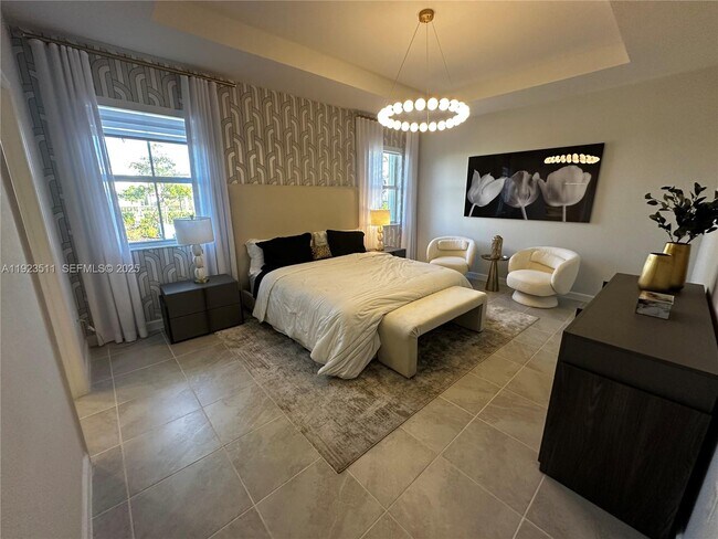 Building Photo - 2288 SE 30th St