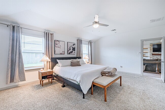 Building Photo - 246 Dusty Bridle Ln