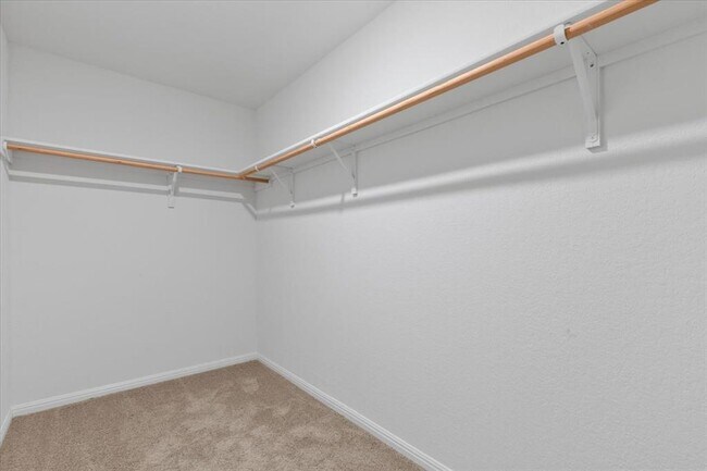 Building Photo - 336 Wonderful Life Way