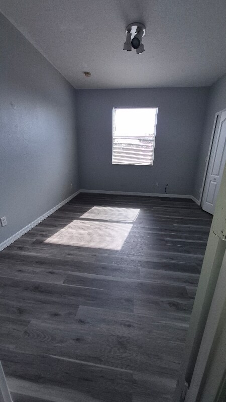 Building Photo - 10450 Manderley Way