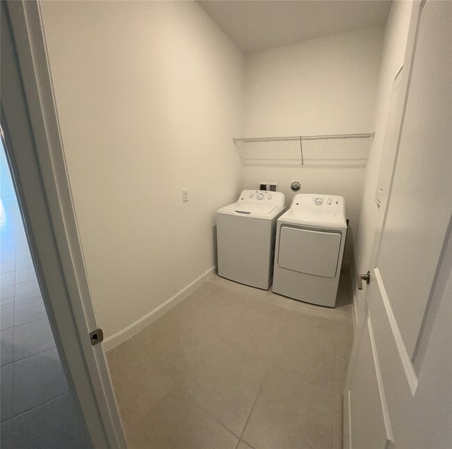 Building Photo - 1377 Haywagon Tr.