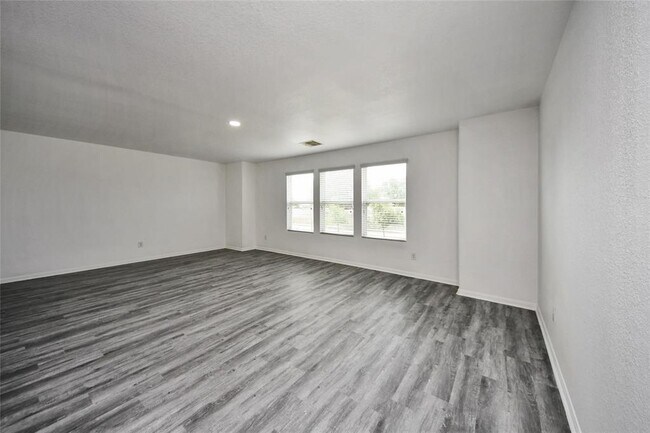 Building Photo - 21626 Dean Dale CRT