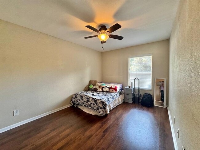 Building Photo - 5440 S MacDill Ave