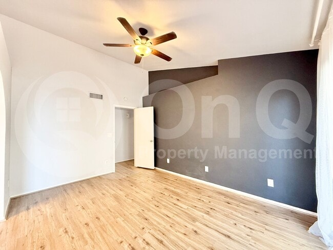 Building Photo - 1055 N Recker Rd