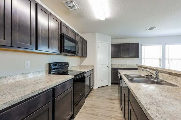 Building Photo - 10443 Green Branch