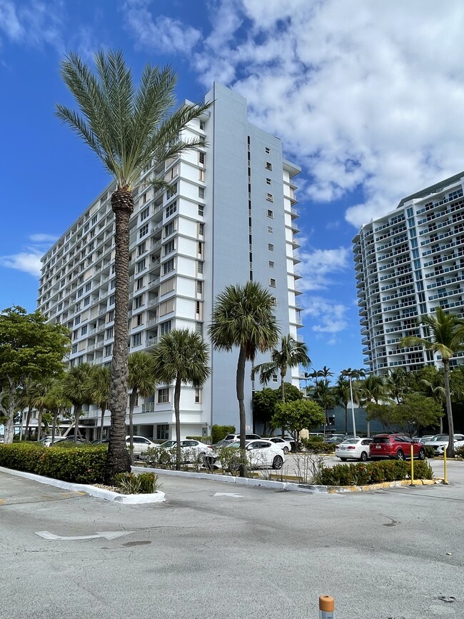 Building Photo - 1865 79th Street Cswy