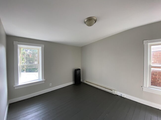 Building Photo - 16 East Ave