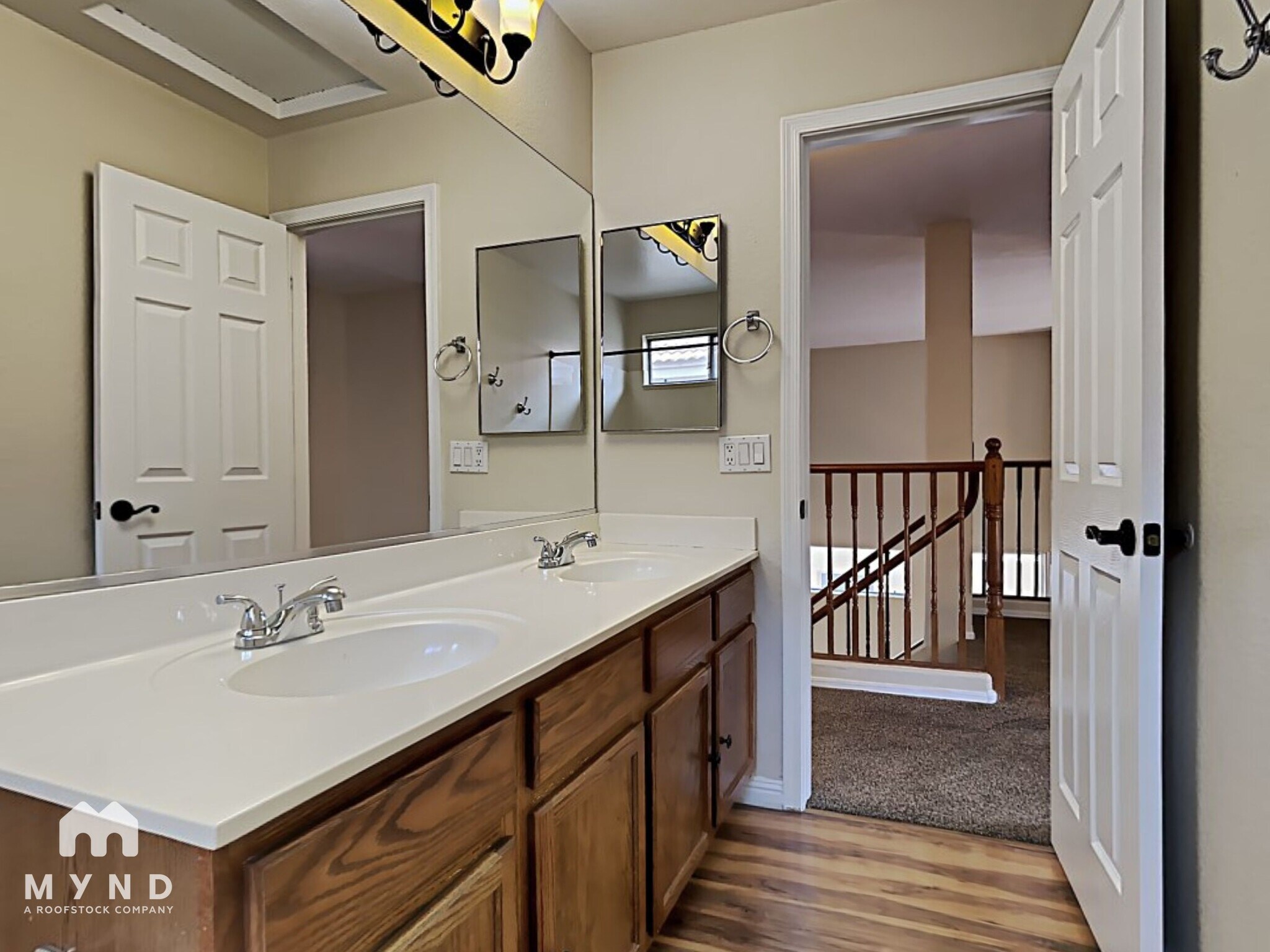 Building Photo - 3719 W Fallen Leaf Ln