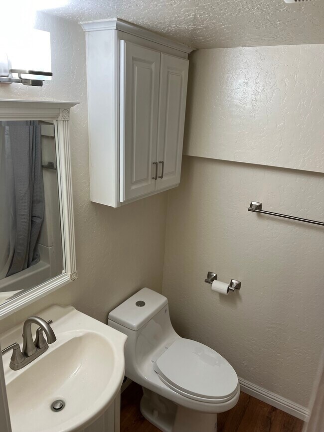 Building Photo - 2060 Seascape Blvd