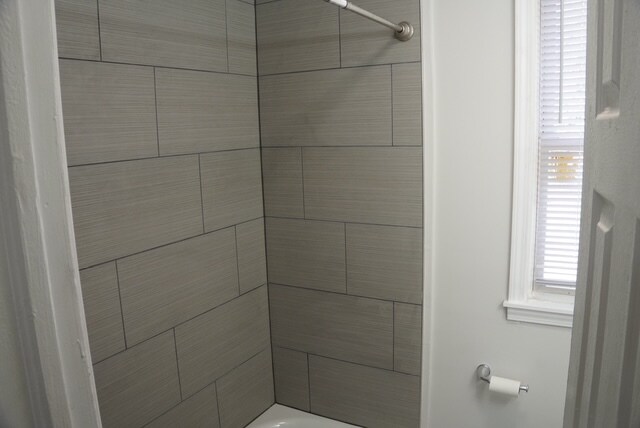 Building Photo - 2711 W 5th St