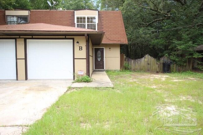 Primary Photo - 1370 Pinnacle Dr