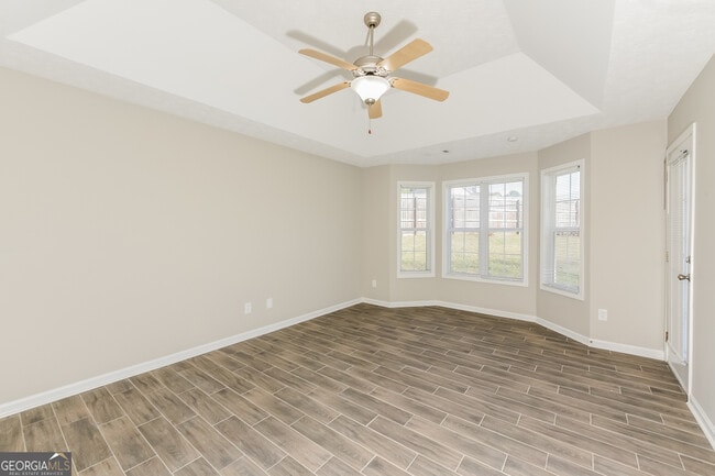 Building Photo - 25 Little Spring Ct