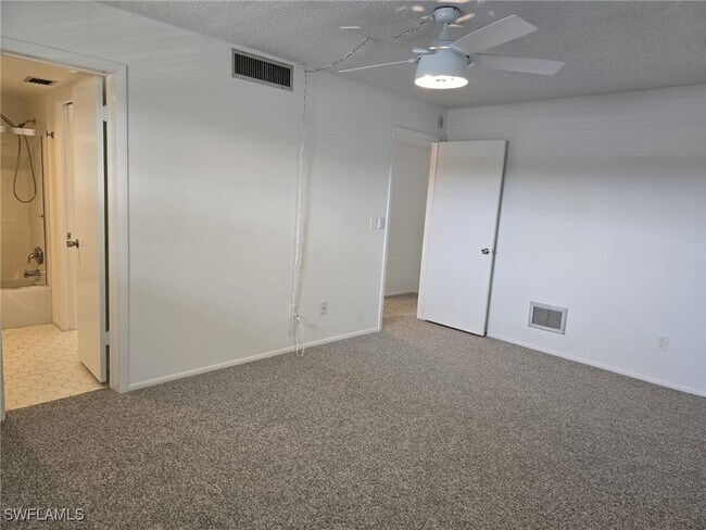 Building Photo - 13511 Stratford Pl Cir