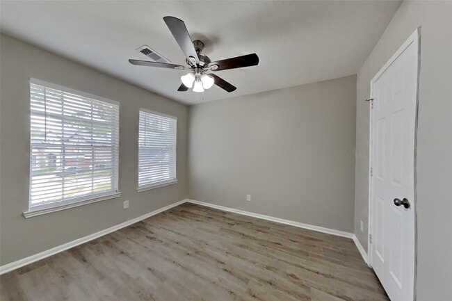 Building Photo - 4834 Elkmont Ct