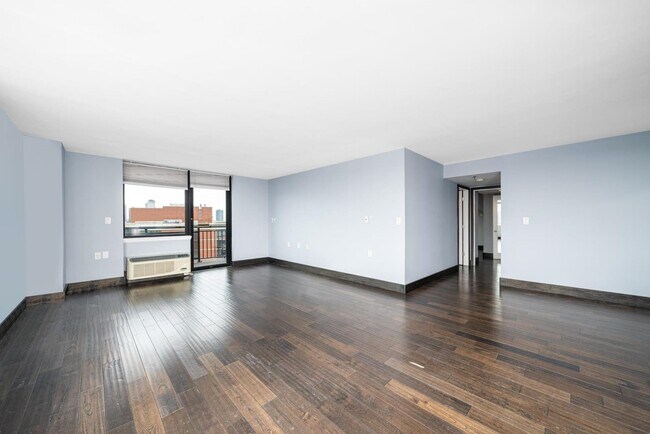 Building Photo - 551 Observer Hwy