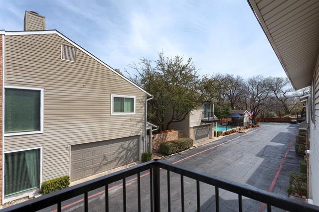 Building Photo - 7450 Holly Hill Dr