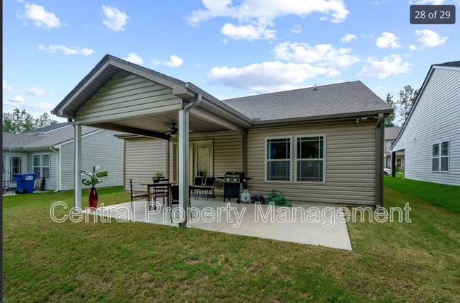 Building Photo - 487 Timberwood Dr