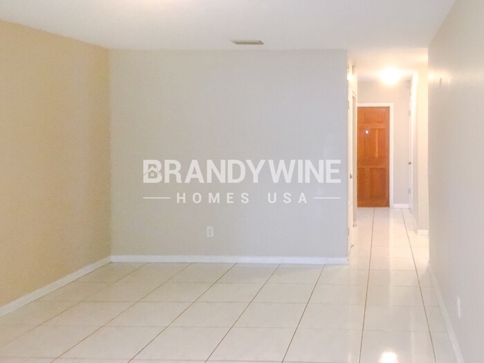 Building Photo - 1608 Robin Ln