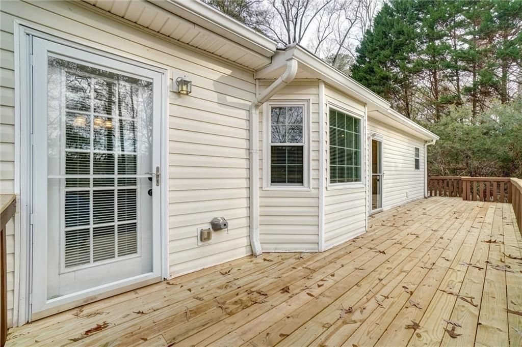 Building Photo - 701 Longview St