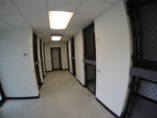 Building Photo - 4100 SW 64th Ave