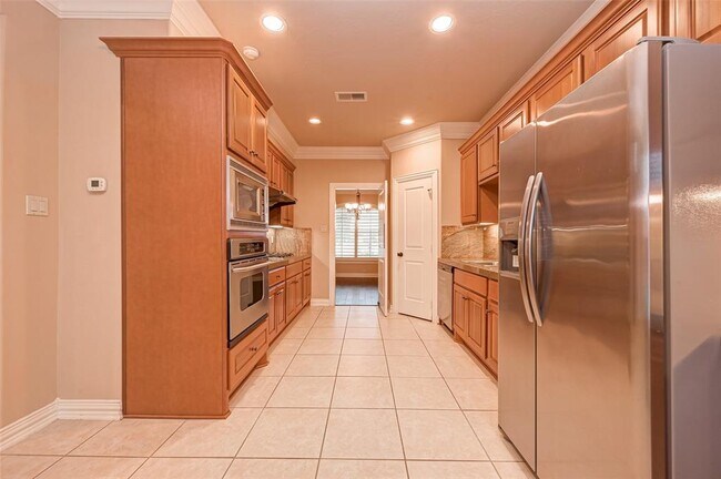 Building Photo - 14426 Summerleaf Ln
