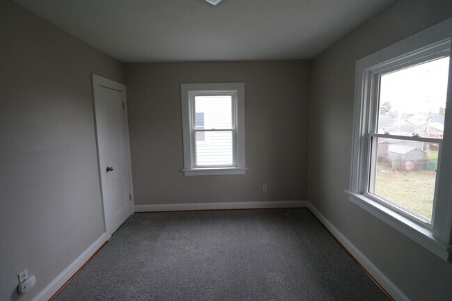 Building Photo - 4287 Rocky River Dr