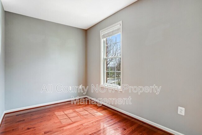 Building Photo - 1609 Poplar Run Dr