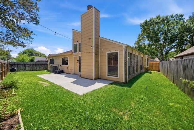 Building Photo - 2019 First Crossing Blvd