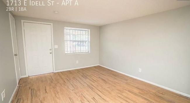 Building Photo - 1713 E Idell St