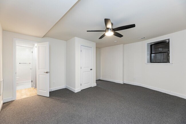 Building Photo - 1916 Eutaw Pl