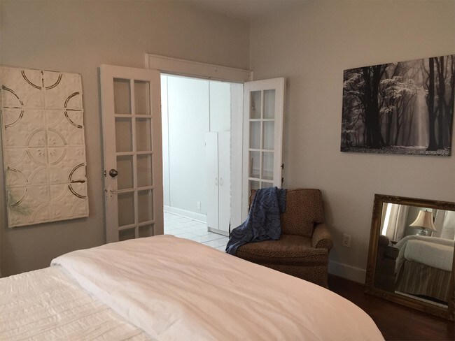 Building Photo - 1051 Government St