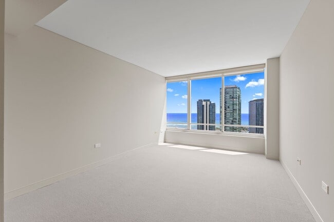 Building Photo - 1009 Kapiolani Blvd