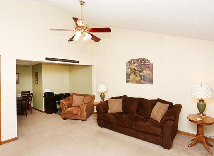 Building Photo - 4615 Chestnut Ridge Rd