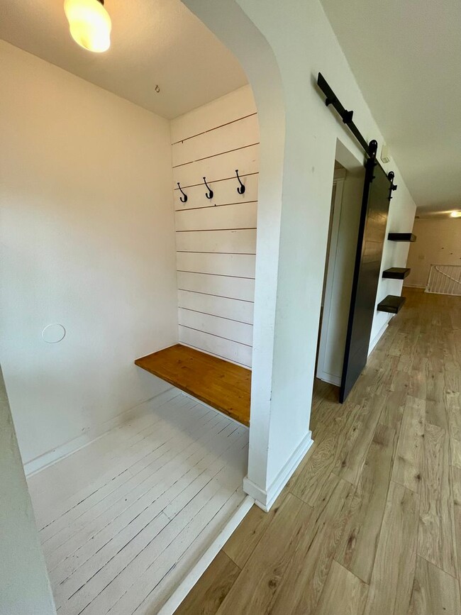 Building Photo - Beautifully Renovated 4-Bedroom Home Near West Blvd