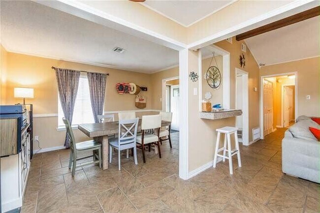 Building Photo - 3173 Baybrook Dr