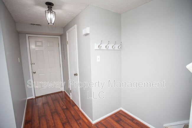 Building Photo - 38 Dorchester Cir