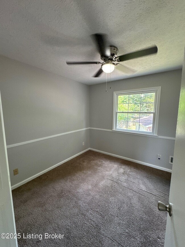 Building Photo - 2907 Melrose Dr