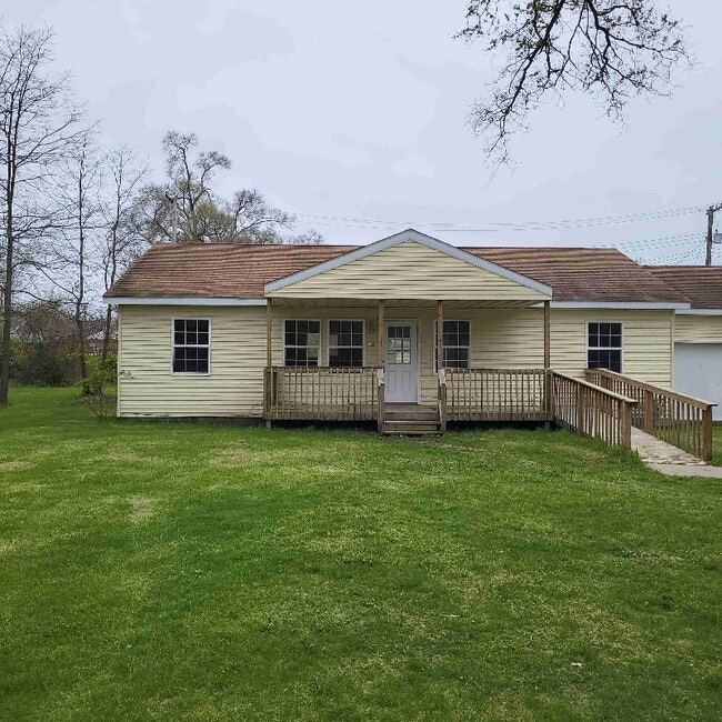 Building Photo - 968 Chicago Ave