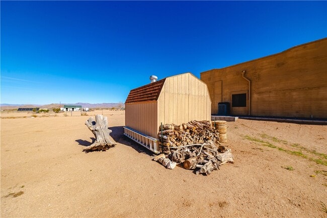 Building Photo - 10563 N Garrett Dr