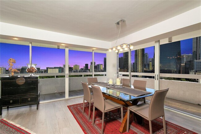 Building Photo - 1627 Brickell Ave