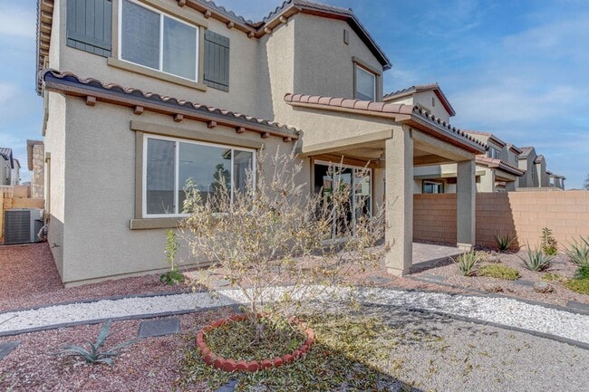 Building Photo - Stylish 3-Bed Home with Loft & EV Charger in Skye Canyon