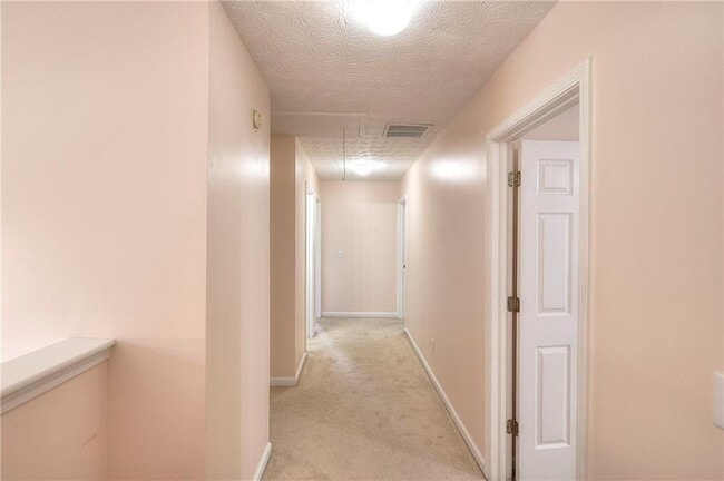 Building Photo - 665 Walnut Creek Dr NW
