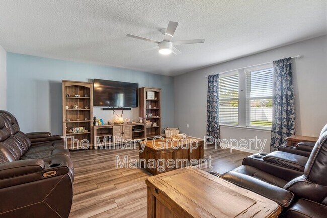 Building Photo - 2522 Lantana Ln