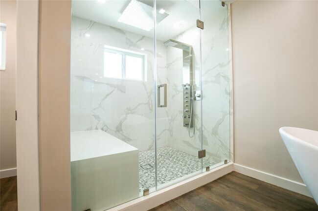 Building Photo - 2275 SW 44th St