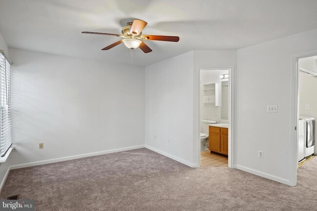 Building Photo - 1710 Fallowfield Ct