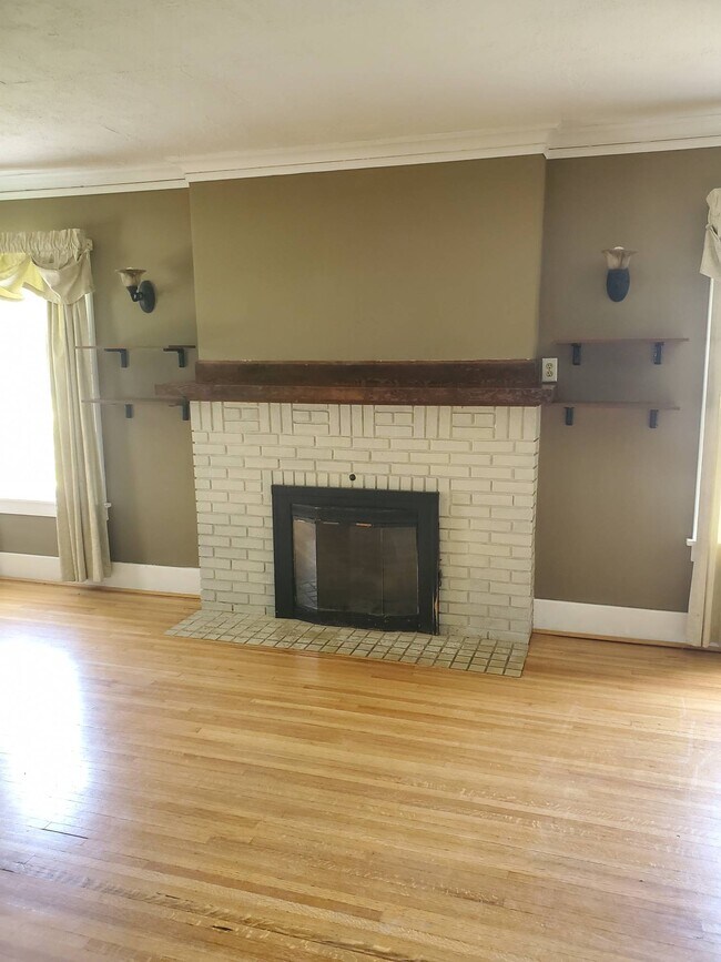 Building Photo - 1531 W Harrison St