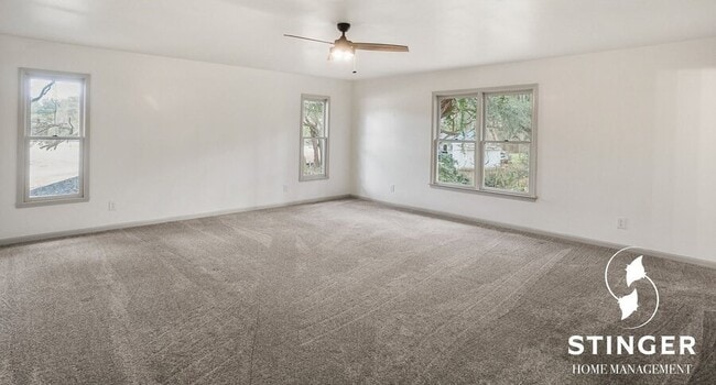 Building Photo - 38 Sundown Bend